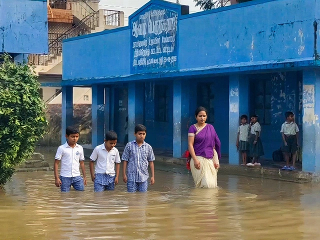 Tamil Nadu Schools Shut as Heavy Rains Trigger Widespread Closures on November 17-18, 2025